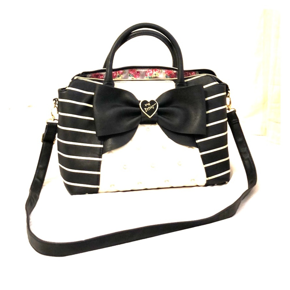 LAST CALL Betsy Johnson Handbag